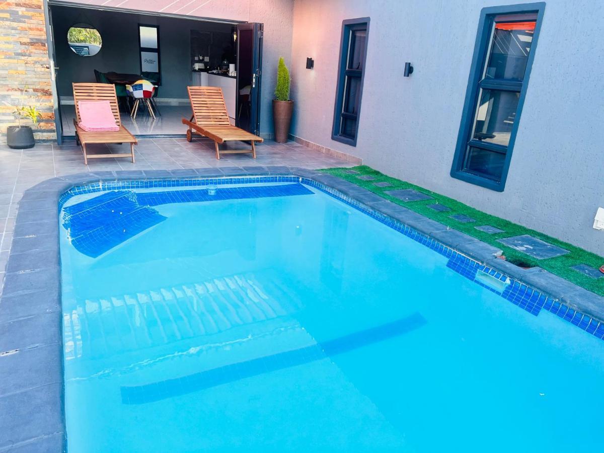 Signature Boutique Guesthouse Maun Eksteriør bilde