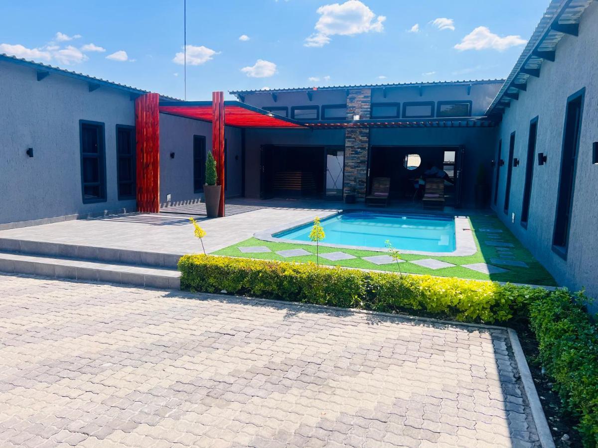 Signature Boutique Guesthouse Maun Eksteriør bilde